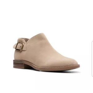 Clark's Camzin Bootie 7.5 Sand